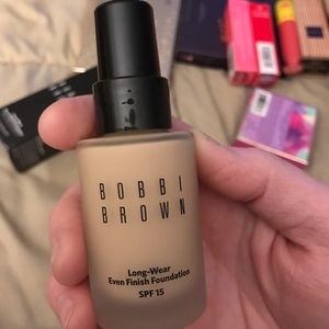 ♥️🌟SOLD🌟♥️ Bobbi Brown  Foundation Sand 2